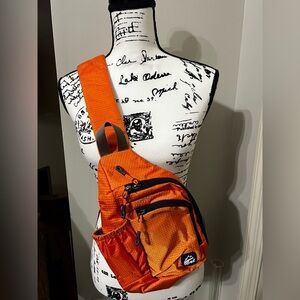 Apex crossbody bag orange with black zipper (PB1)